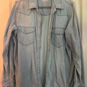Levi’s light Blue Denim Shirt xl